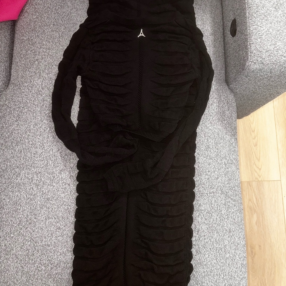 Black Ribbed Knit Dress - Picture 2 of 4